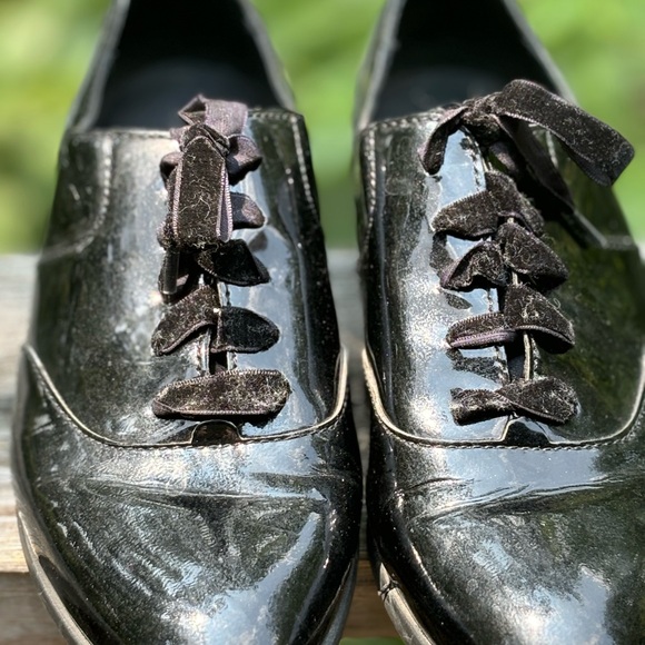 Born Velvet Lace Up Pointed Flats - Picture 8 of 8